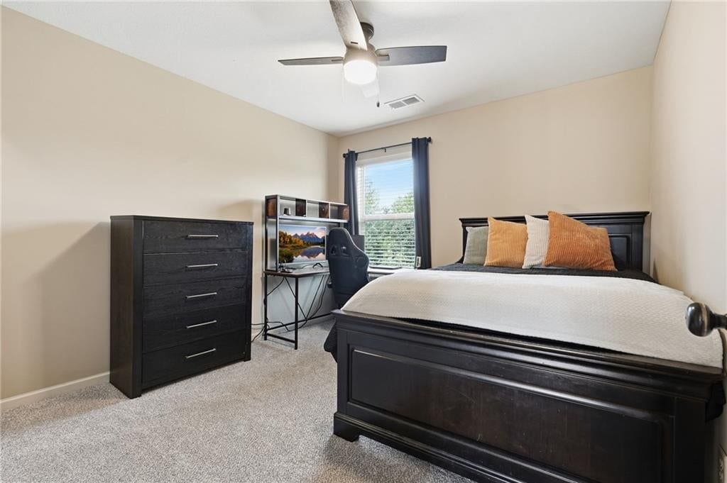 Photo 21 of 34 - 104 S Eastglen Drive, Raymore, MO 64083