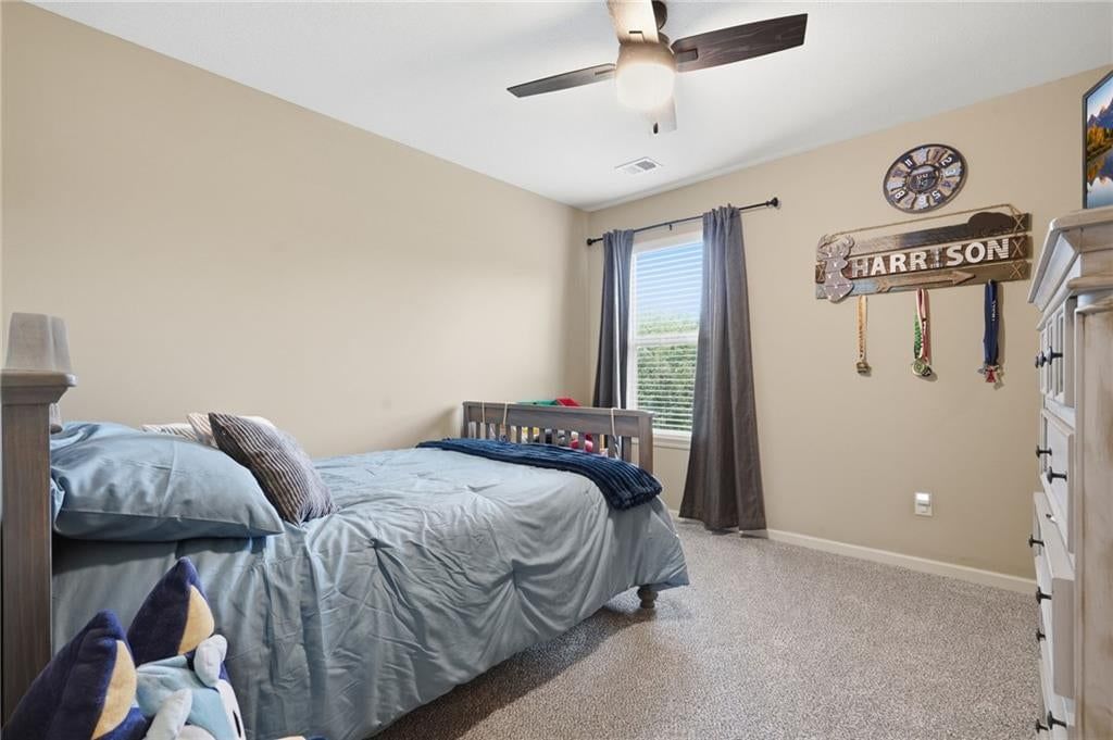 Photo 23 of 34 - 104 S Eastglen Drive, Raymore, MO 64083