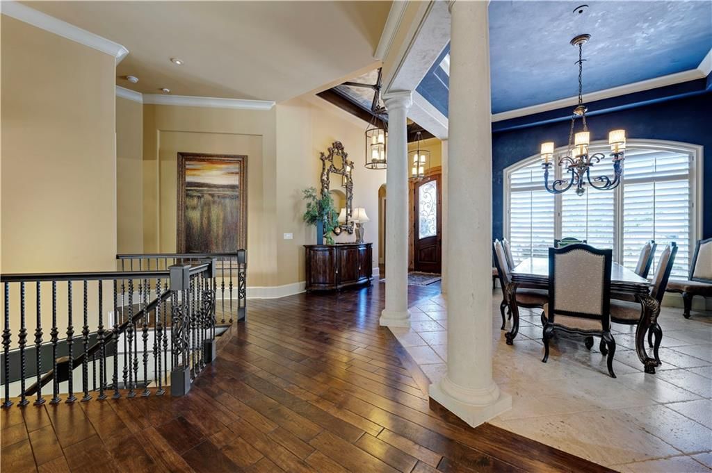 645 St James Court — photo 4