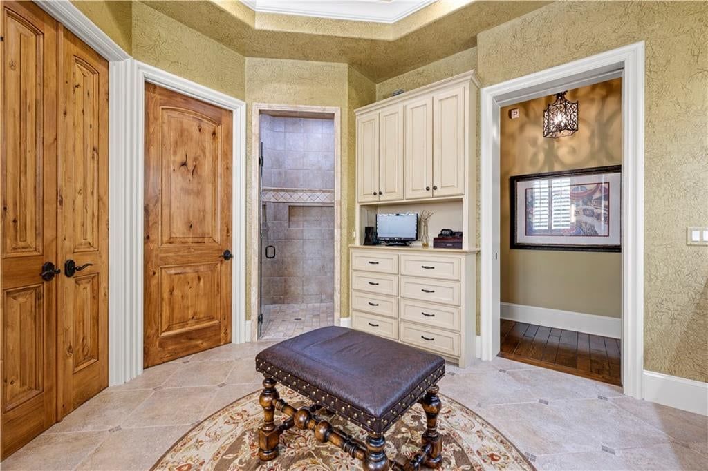 645 St James Court — photo 31