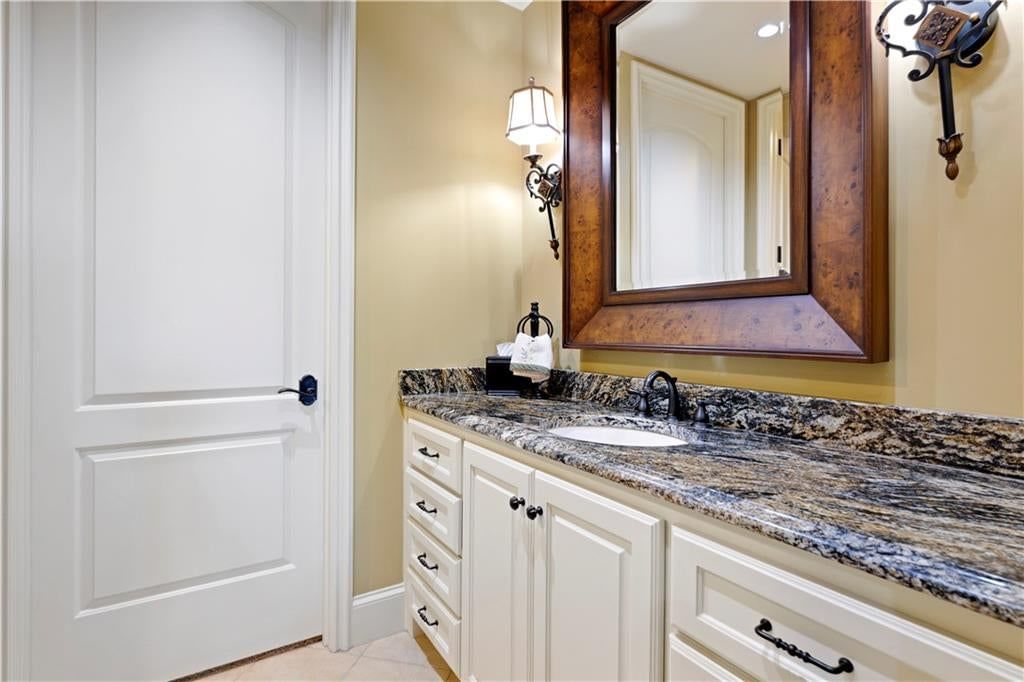 645 St James Court — photo 45
