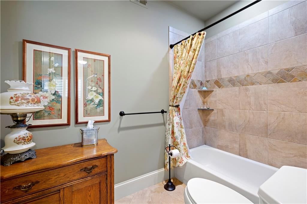 645 St James Court — photo 48