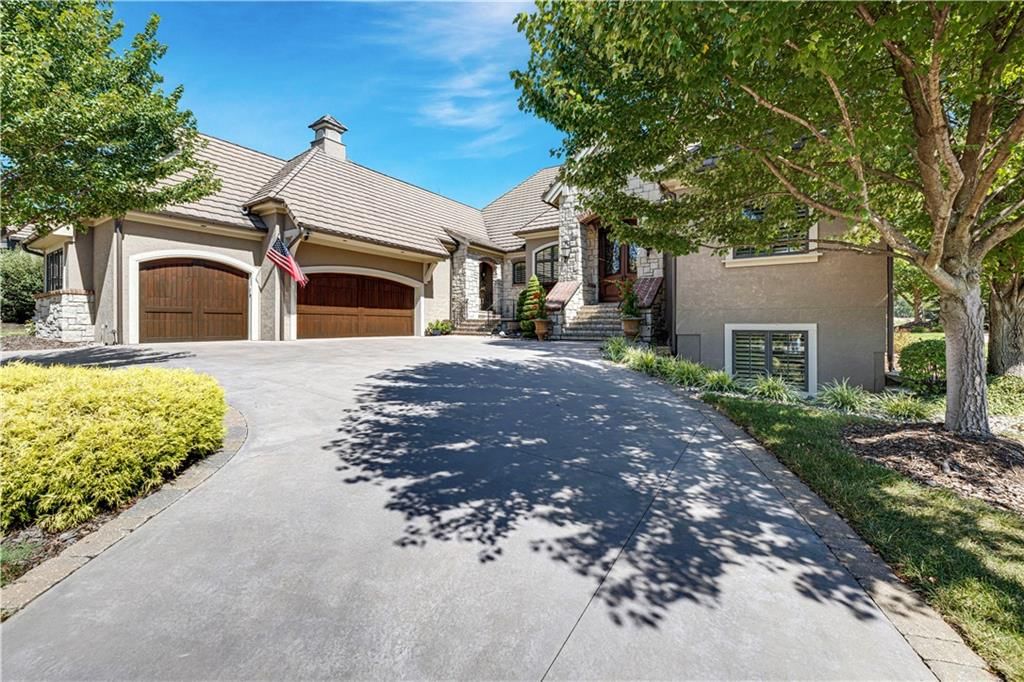645 St James Court — photo 62