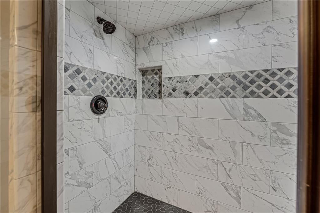 1208 Jennies Drive — photo 58
