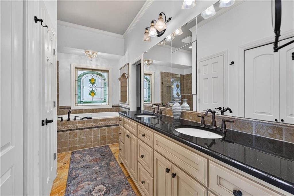 3516 W 101st Terrace — photo 32