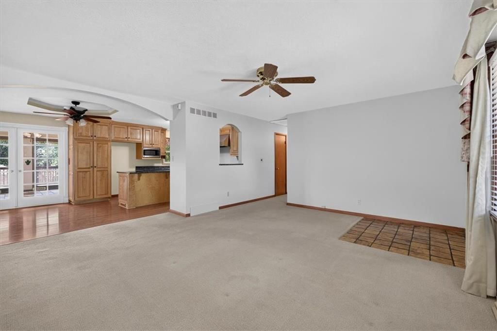 734 N Allen Road — photo 11