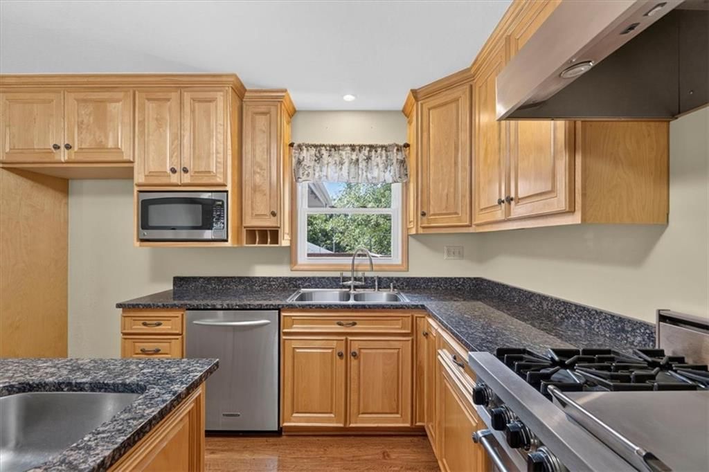 734 N Allen Road — photo 14