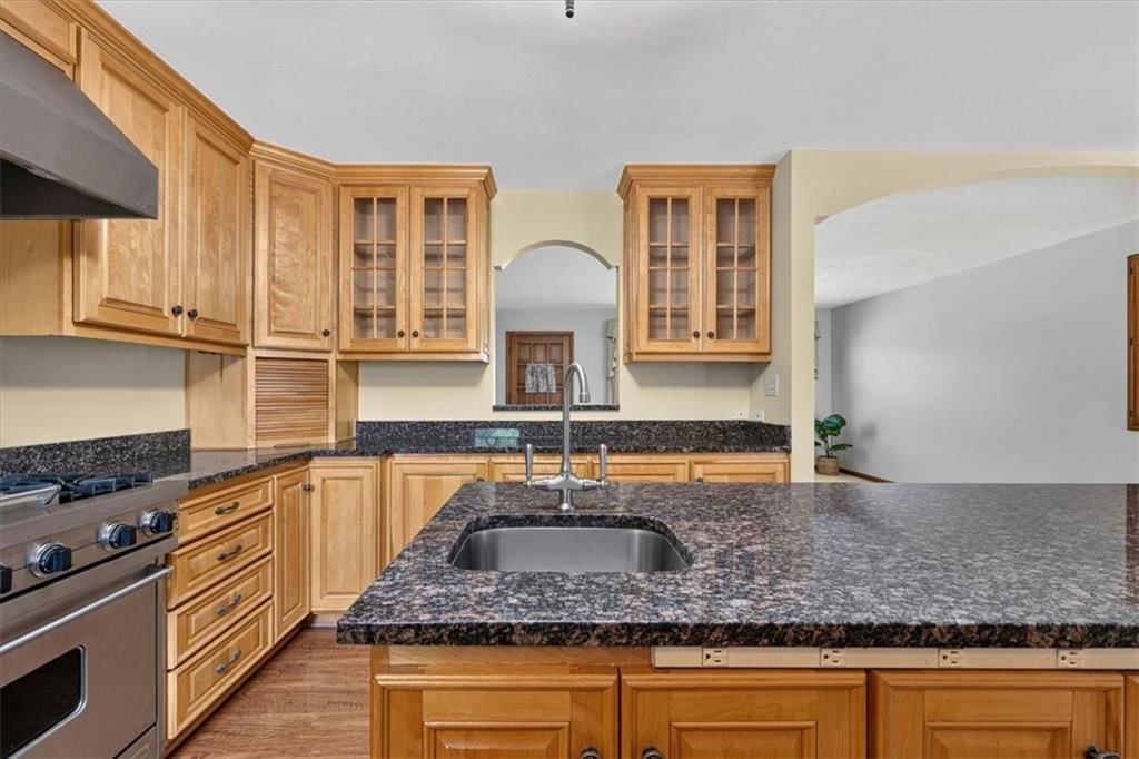 734 N Allen Road — photo 16