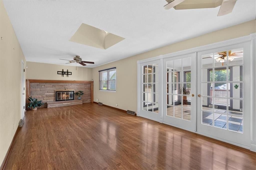 734 N Allen Road — photo 17