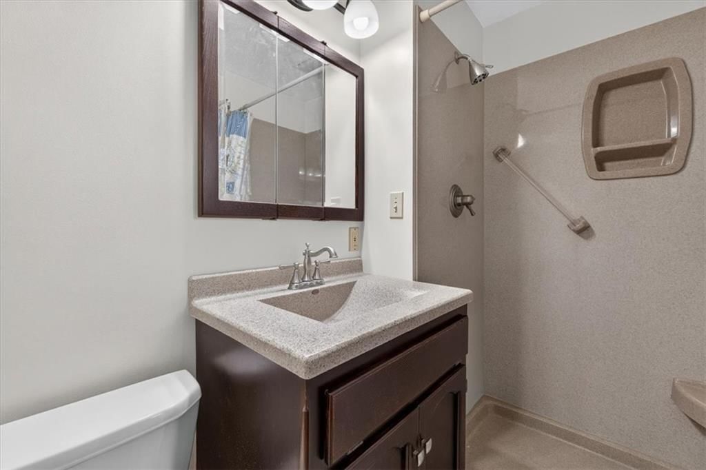 734 N Allen Road — photo 32