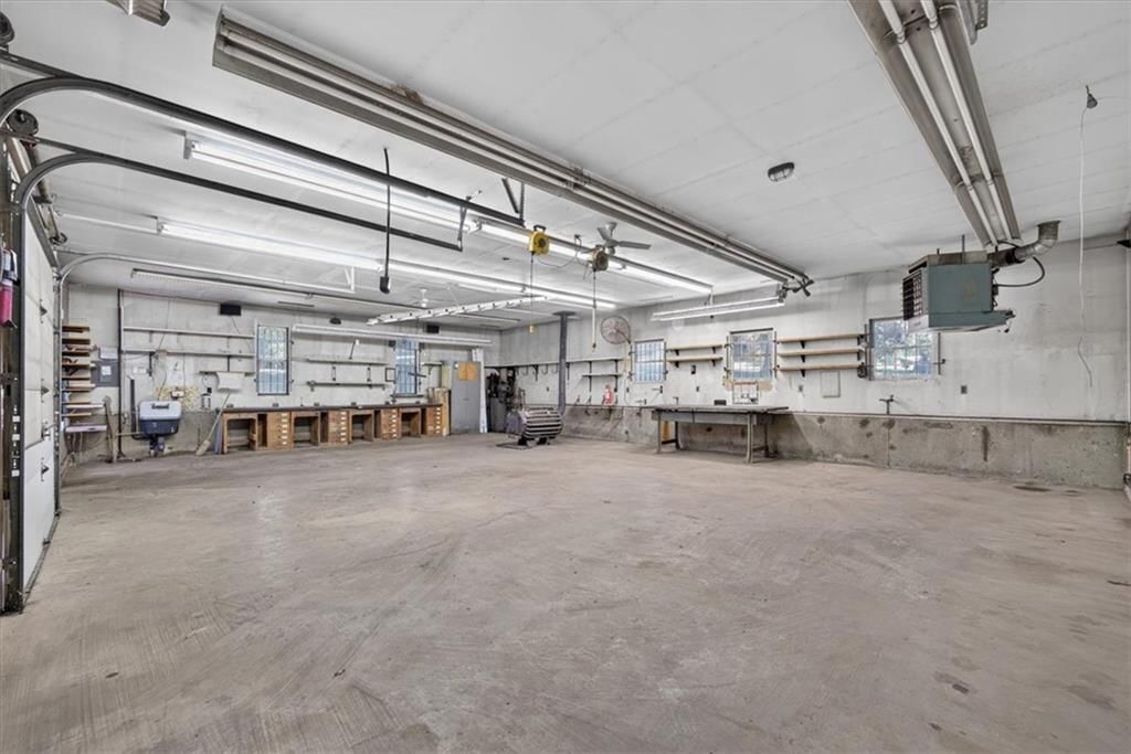 734 N Allen Road — photo 39