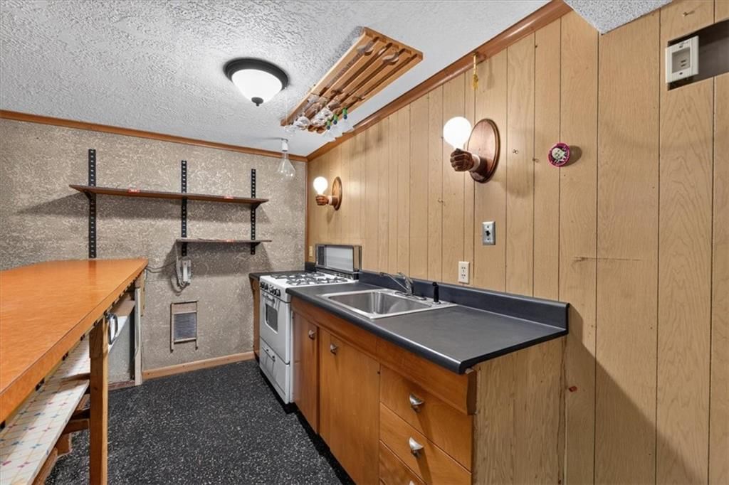 734 N Allen Road — photo 45