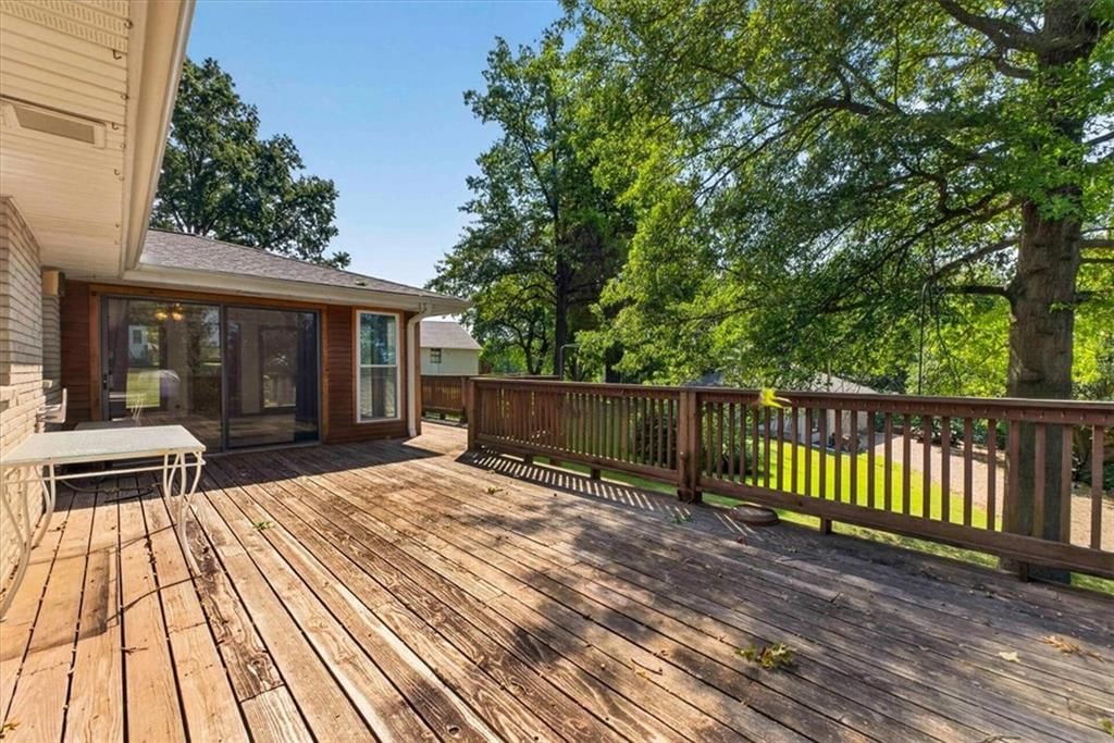 734 N Allen Road — photo 57