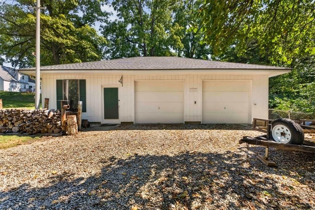 734 N Allen Road — photo 64