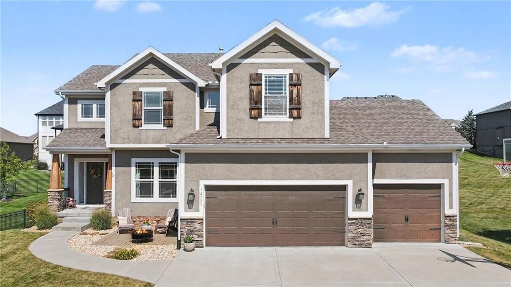 12725 N Overbrook Drive, Platte City, MO