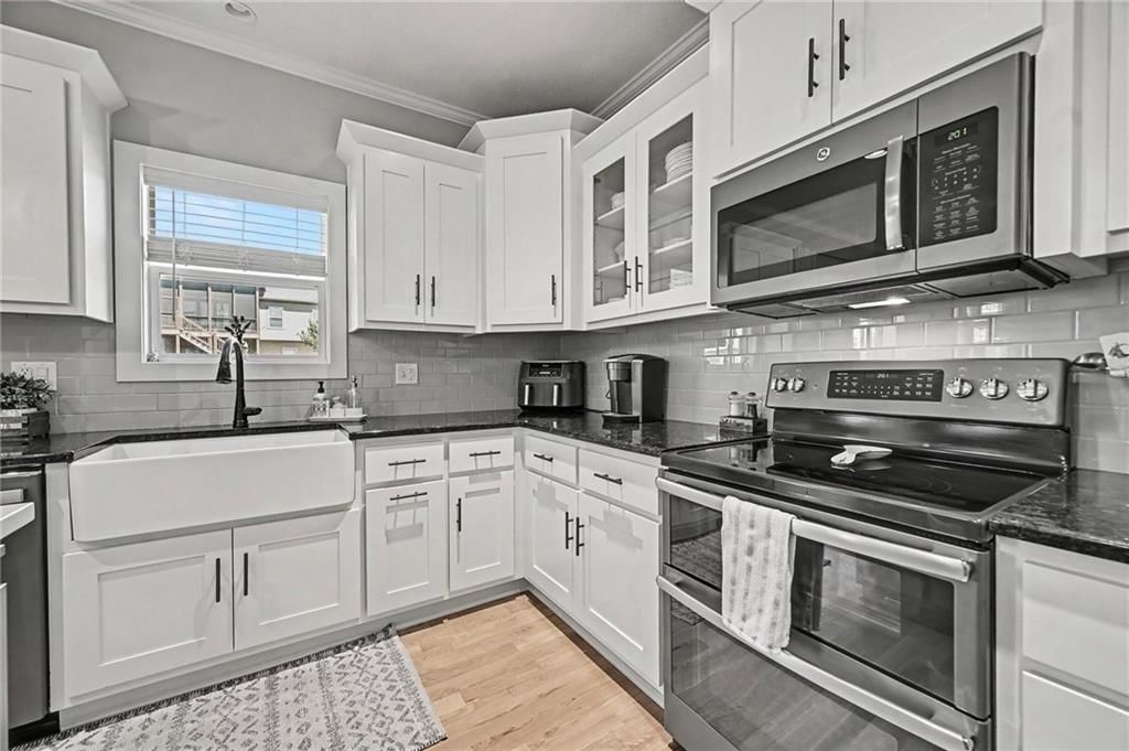 Photo 16 of 57 - 12725 N Overbrook Drive, Platte City, MO 64079