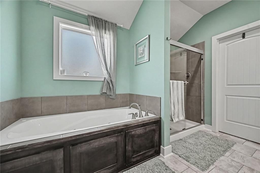Photo 24 of 57 - 12725 N Overbrook Drive, Platte City, MO 64079