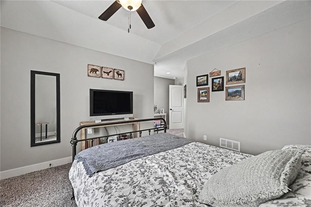 Photo 33 of 57 - 12725 N Overbrook Drive, Platte City, MO 64079
