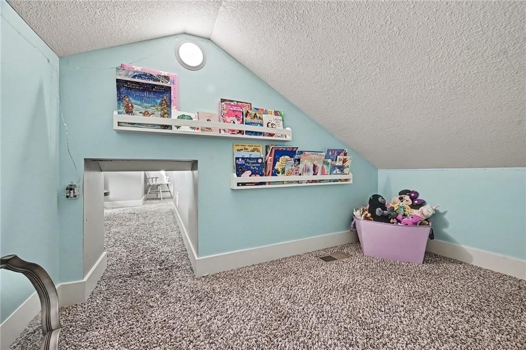 Photo 35 of 57 - 12725 N Overbrook Drive, Platte City, MO 64079