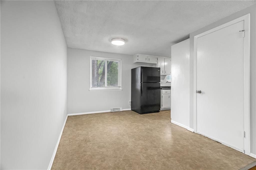 4024 N Spruce Avenue — photo 6