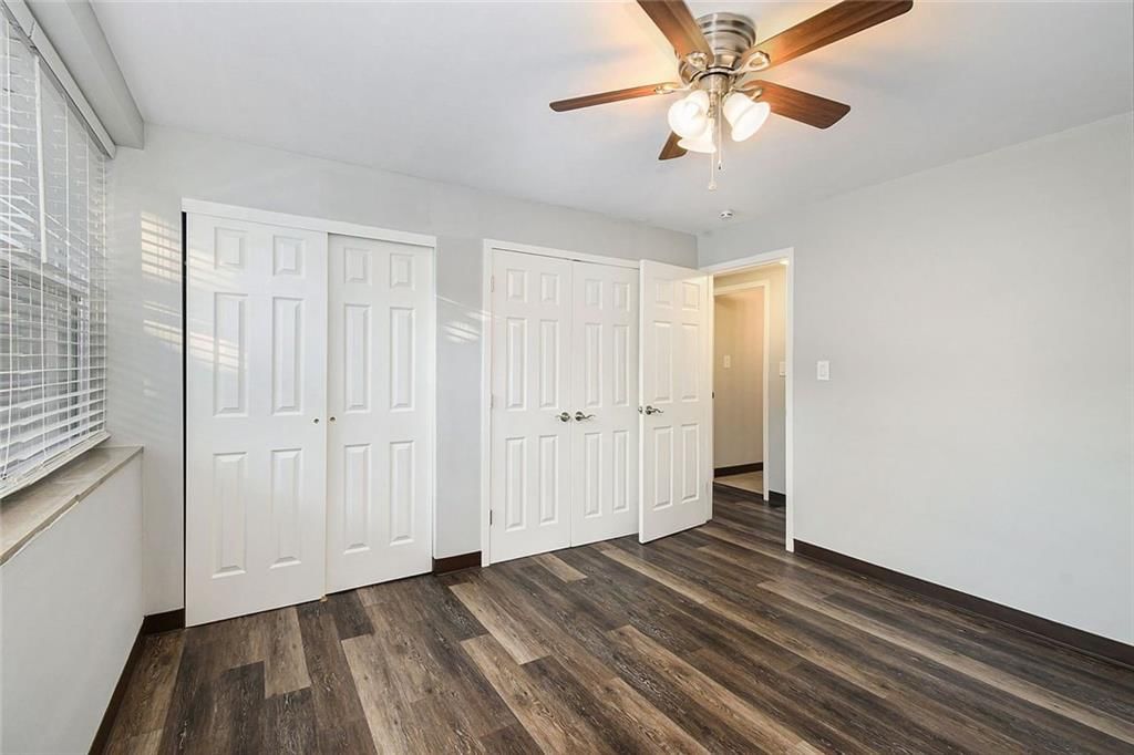 Photo 35 of 40 - 4339 Roanoke Parkway, Kansas City, MO 64111