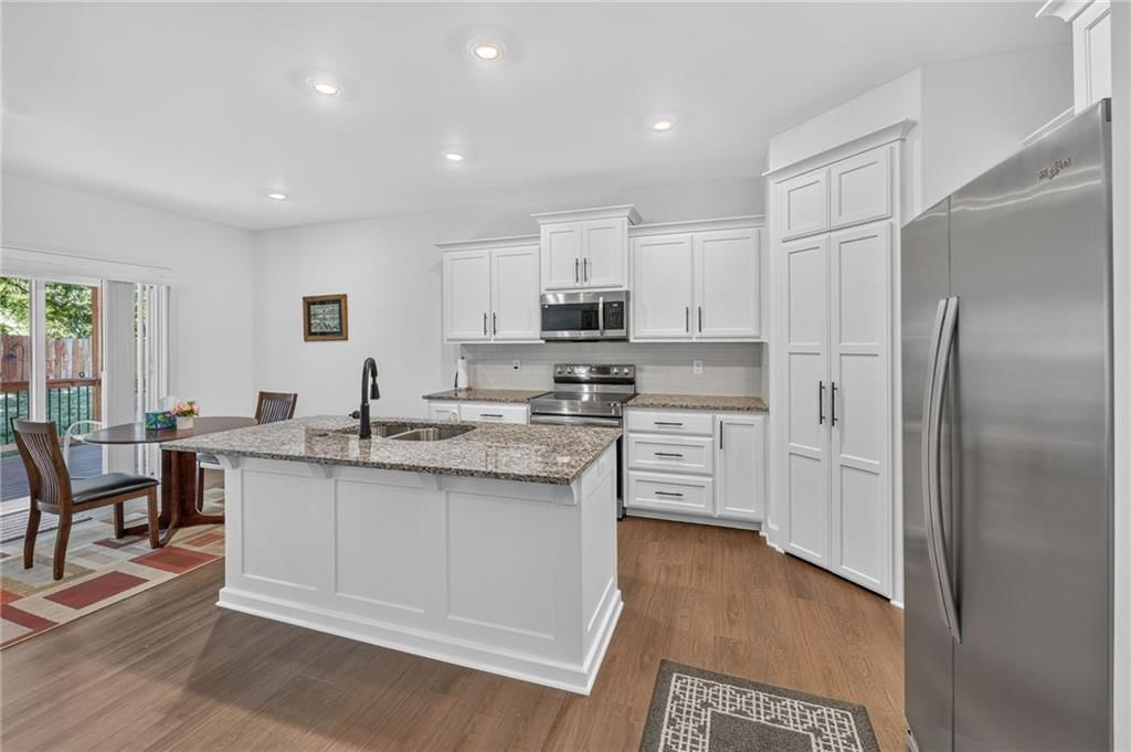 204 S Marimack Court — photo 7