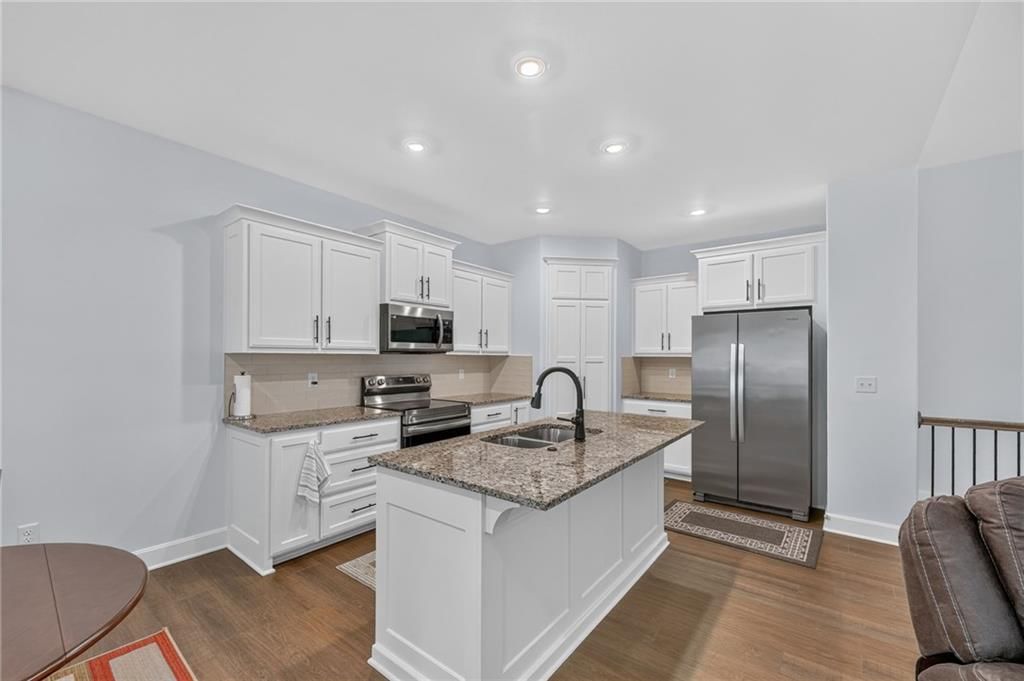 204 S Marimack Court — photo 9