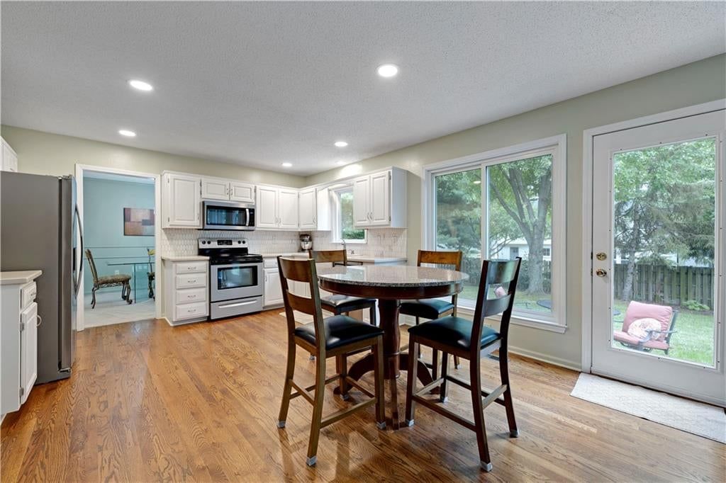 5113 Woodsonia Drive — photo 15
