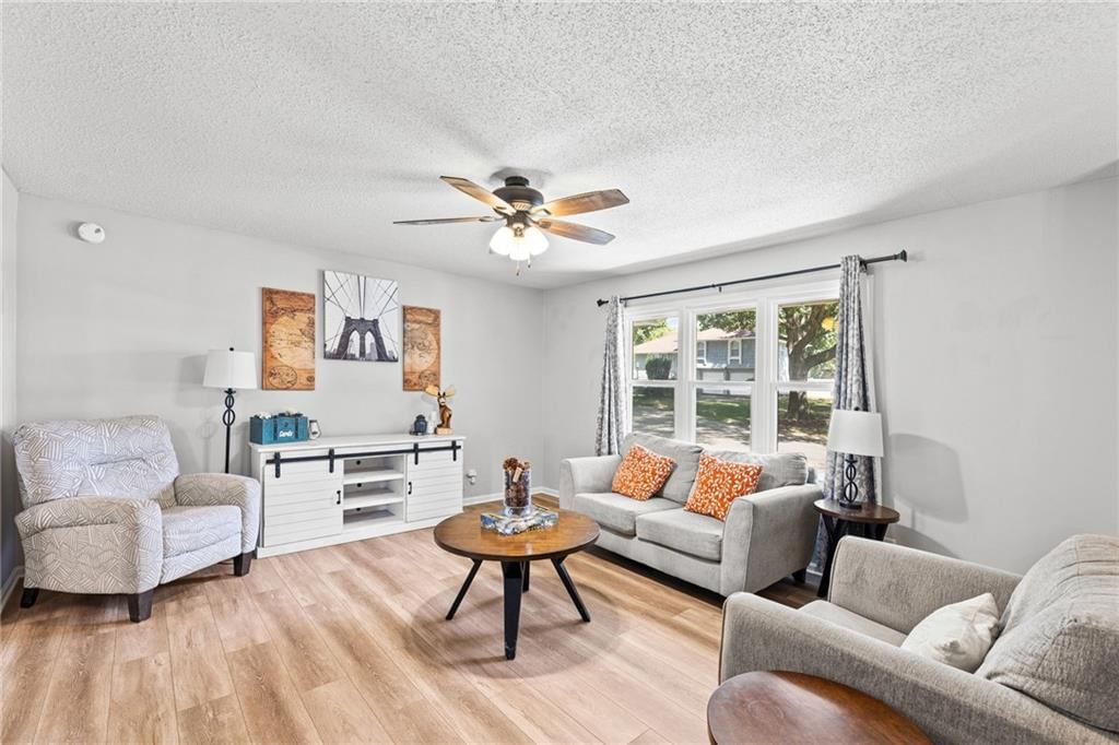 12712 Crystal Avenue — photo 4