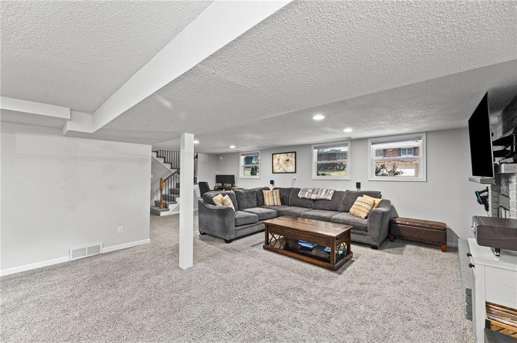 12712 Crystal Avenue — photo 28