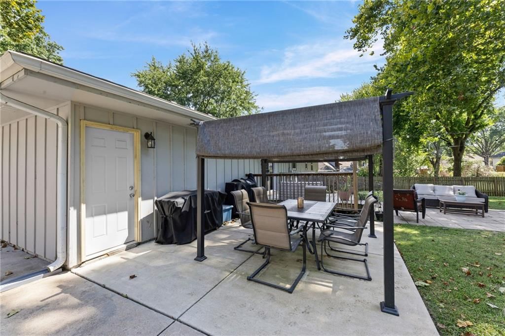12712 Crystal Avenue — photo 35