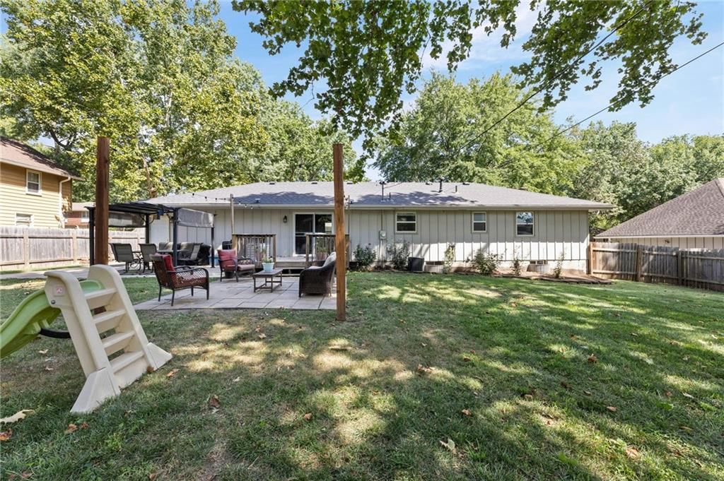 12712 Crystal Avenue — photo 37