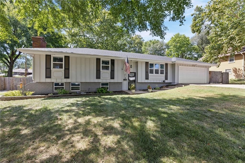 12712 Crystal Avenue, Grandview, MO: listing photo 2