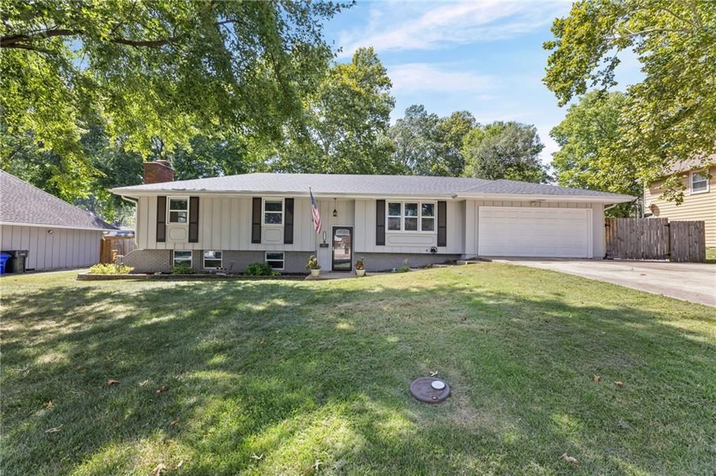 12712 Crystal Avenue, Grandview, MO