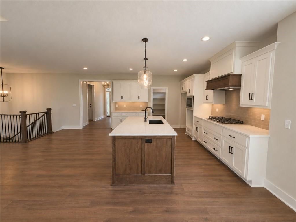 22182 W 116th Terrace — photo 7