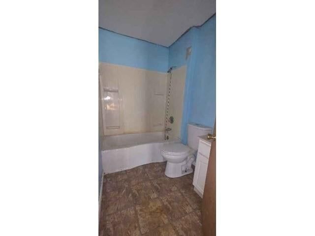 3035 Donnelly Avenue — photo 10