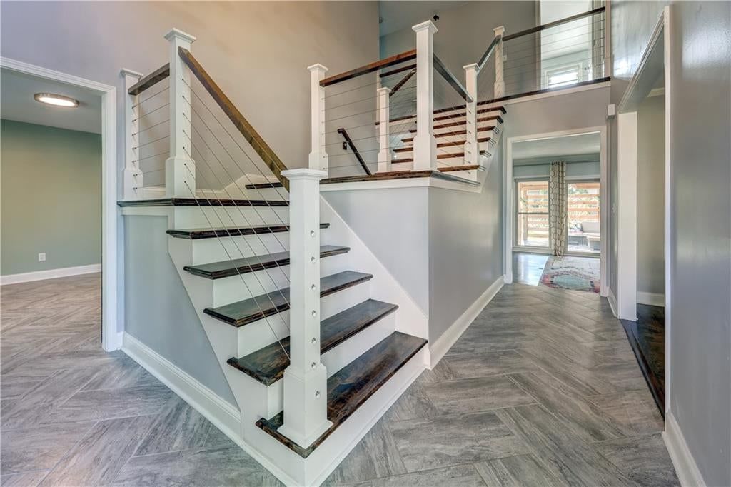 Photo 12 of 50 - 12317 Walmer Street, Overland Park, KS 66209