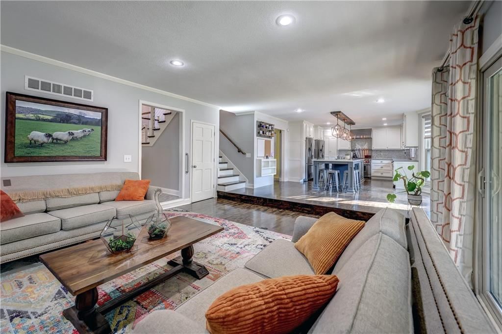 Photo 20 of 50 - 12317 Walmer Street, Overland Park, KS 66209