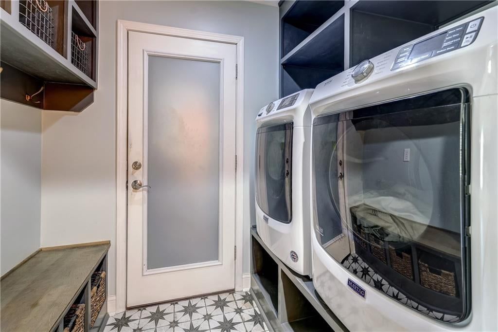 Photo 23 of 50 - 12317 Walmer Street, Overland Park, KS 66209