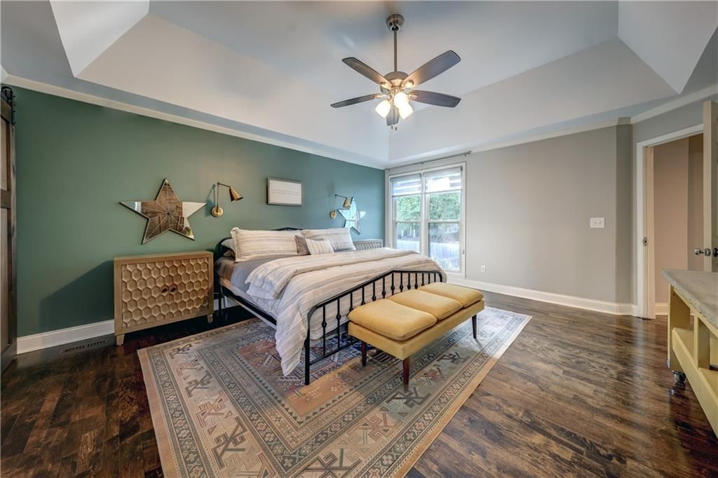 Photo 33 of 50 - 12317 Walmer Street, Overland Park, KS 66209