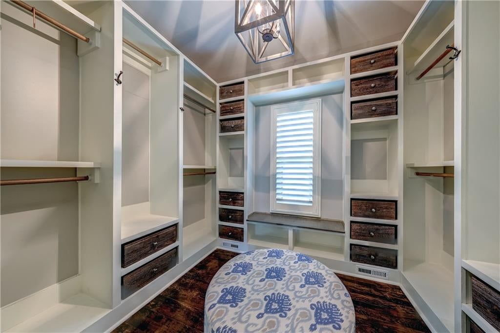 Photo 35 of 50 - 12317 Walmer Street, Overland Park, KS 66209