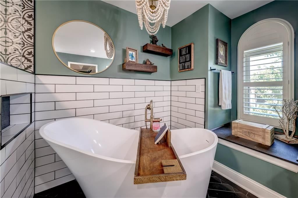 Photo 37 of 50 - 12317 Walmer Street, Overland Park, KS 66209