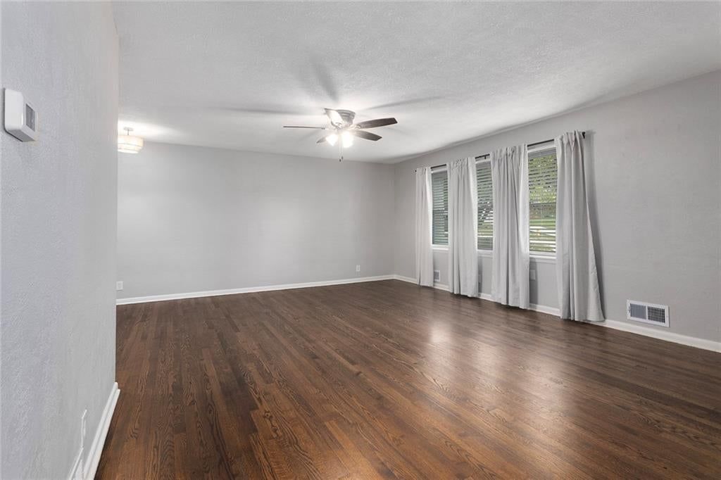 24 Virginia Drive — photo 2