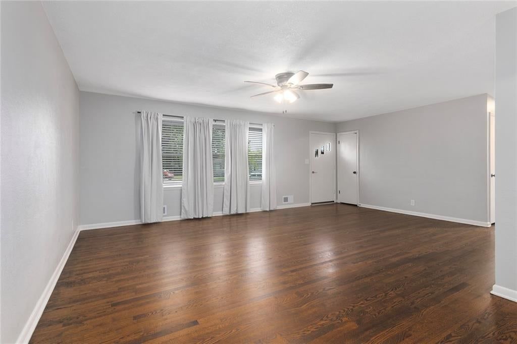 24 Virginia Drive — photo 5