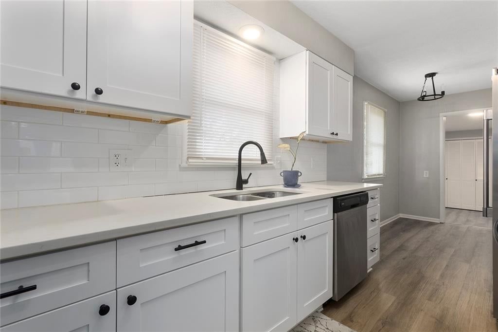 24 Virginia Drive — photo 7