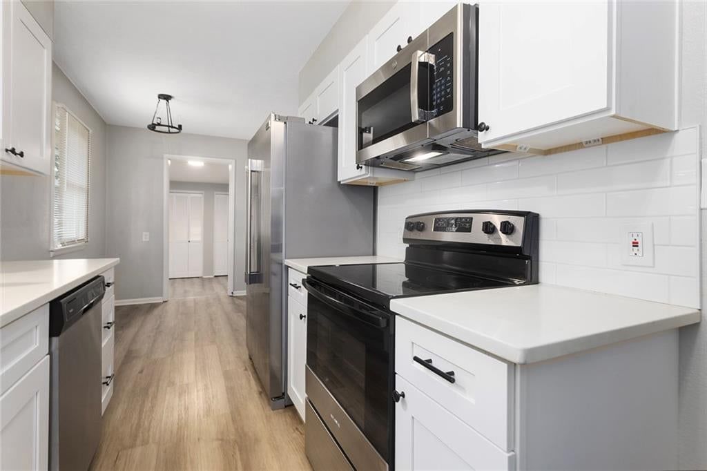 24 Virginia Drive — photo 8