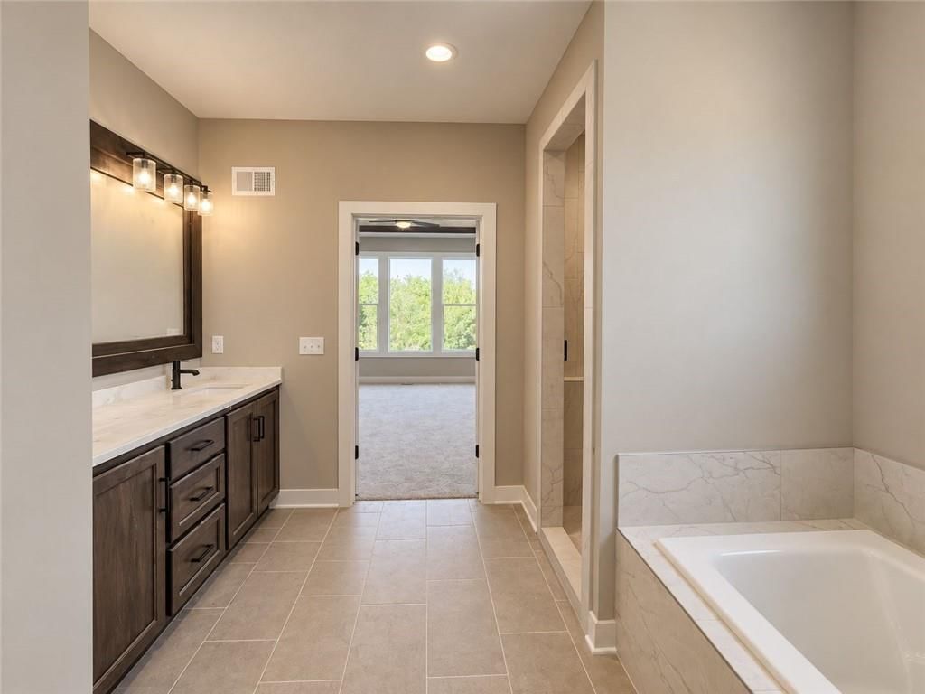 22180 W 116th Terrace — photo 12