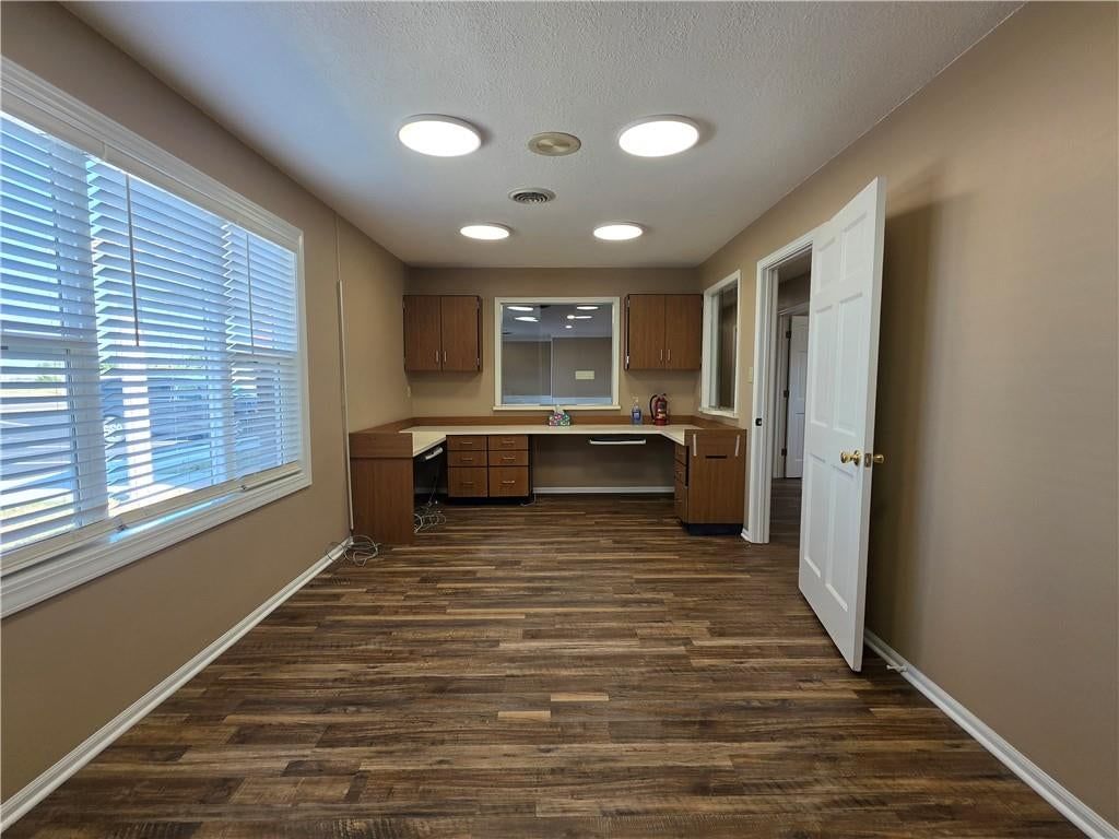 2724 N Joplin Street — photo 8