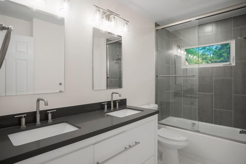9209 Roe Avenue — photo 15