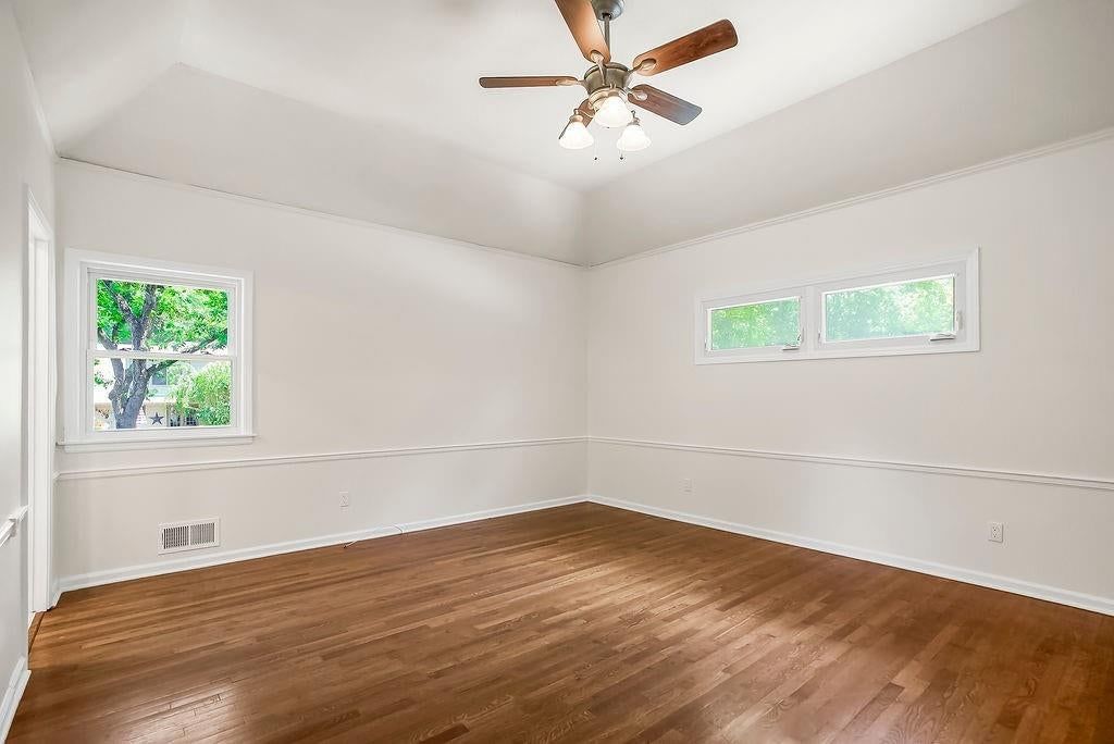 9209 Roe Avenue — photo 19